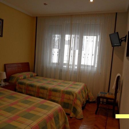 Pension A-Madrid Santander Phòng bức ảnh