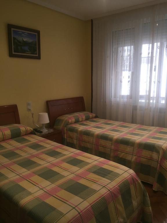 Pension A-Madrid Santander Phòng bức ảnh