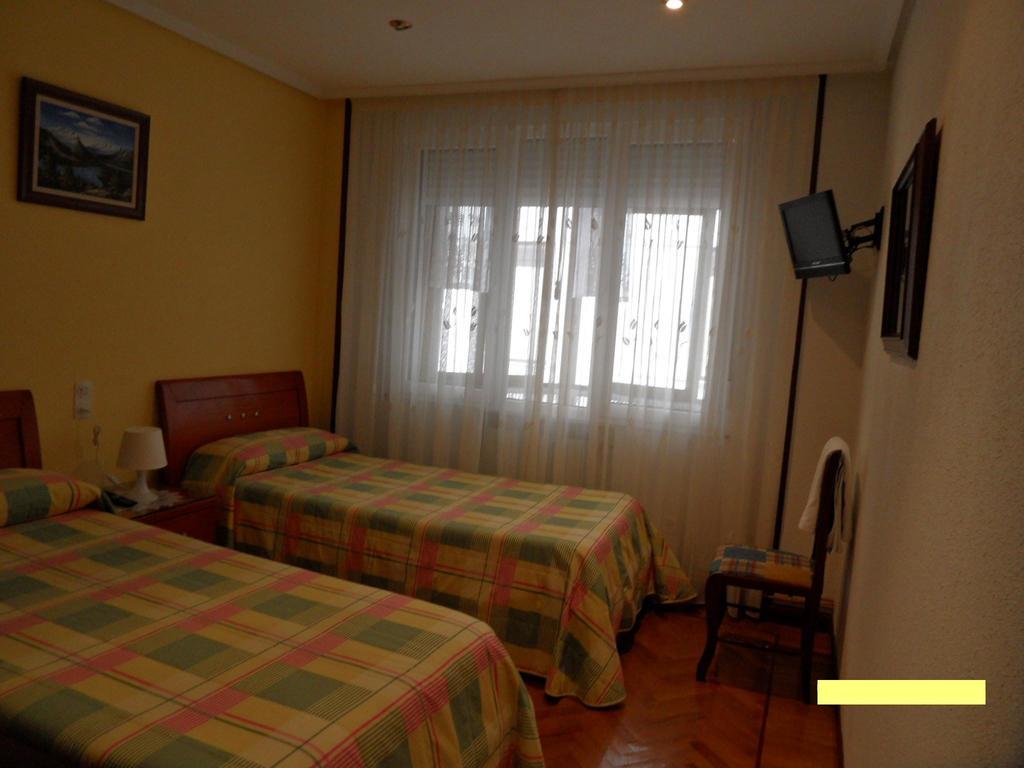 Pension A-Madrid Santander Phòng bức ảnh