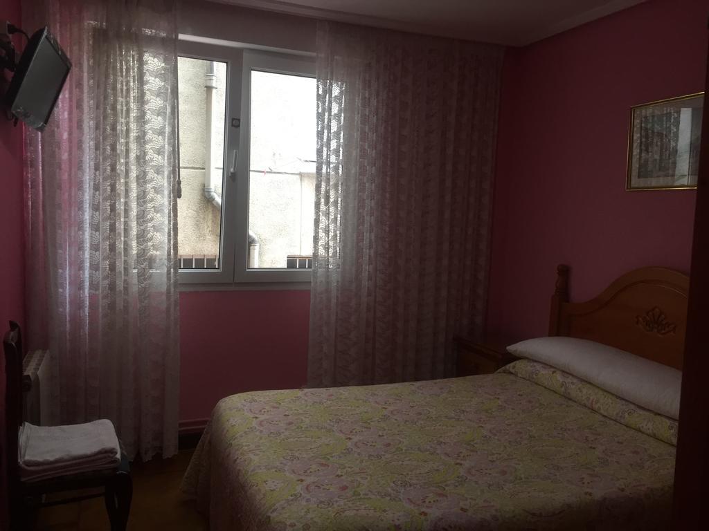 Pension A-Madrid Santander Phòng bức ảnh