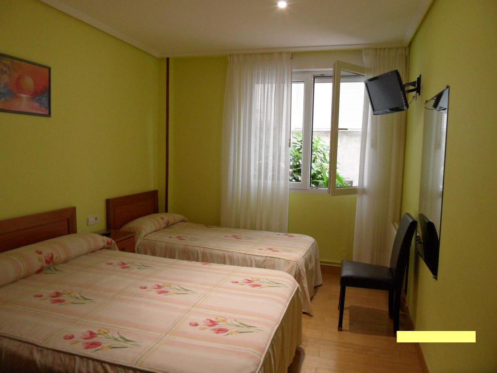 Pension A-Madrid Santander Phòng bức ảnh