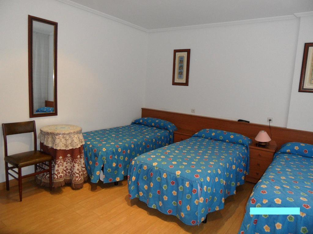 Pension A-Madrid Santander Phòng bức ảnh